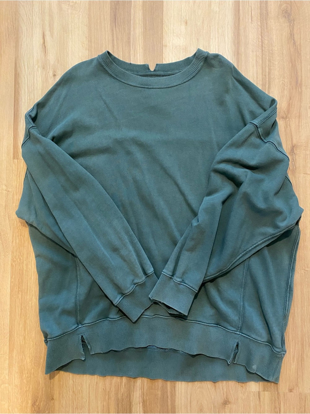 aerie faded olive crewneck sweatshirt